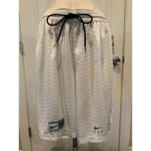 Nike Dri-Fit Gray & White Geometric Print Basketball Shorts, Size M, NWT! $62 - Picture 1 of 9